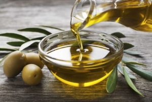 olive-oil-e1477688886994